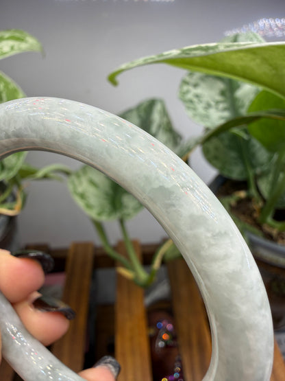 Burmese Jade Bangle – 8mm Wide – 60mm Diameter (Medium)