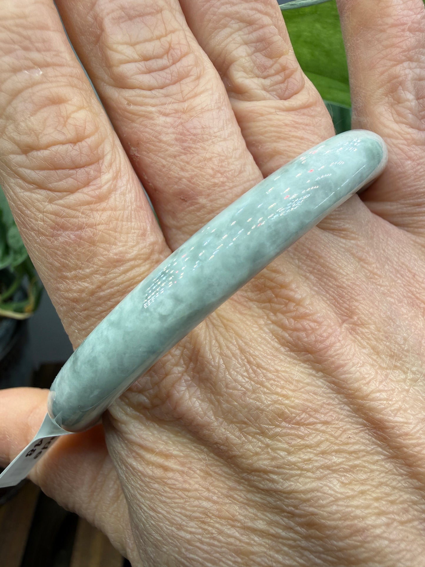 Burmese Jade Bangle – 8mm Wide – 60mm Diameter (Medium)