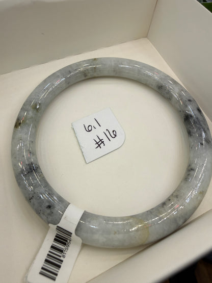 Burmese Jade Bangle – 8mm Wide – 61mm Diameter (Medium)