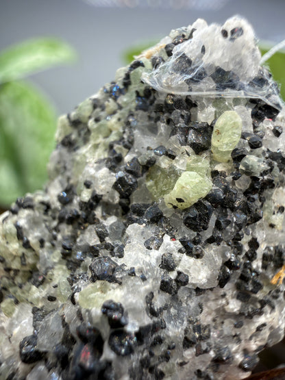Willemite, Franklinite — Franklin, New Jersey