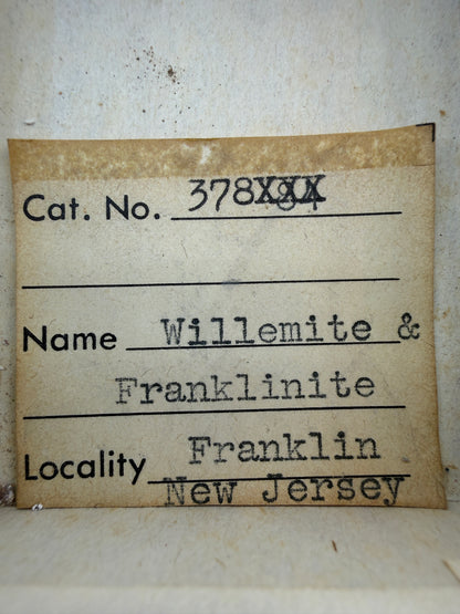 Willemite, Franklinite — Franklin, New Jersey
