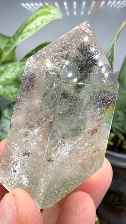 Garden Quartz/Lodolite Point- 2" inches tall