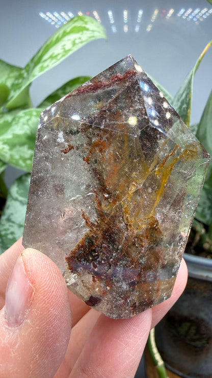 Garden Quartz/Lodolite Point- 2" inches tall