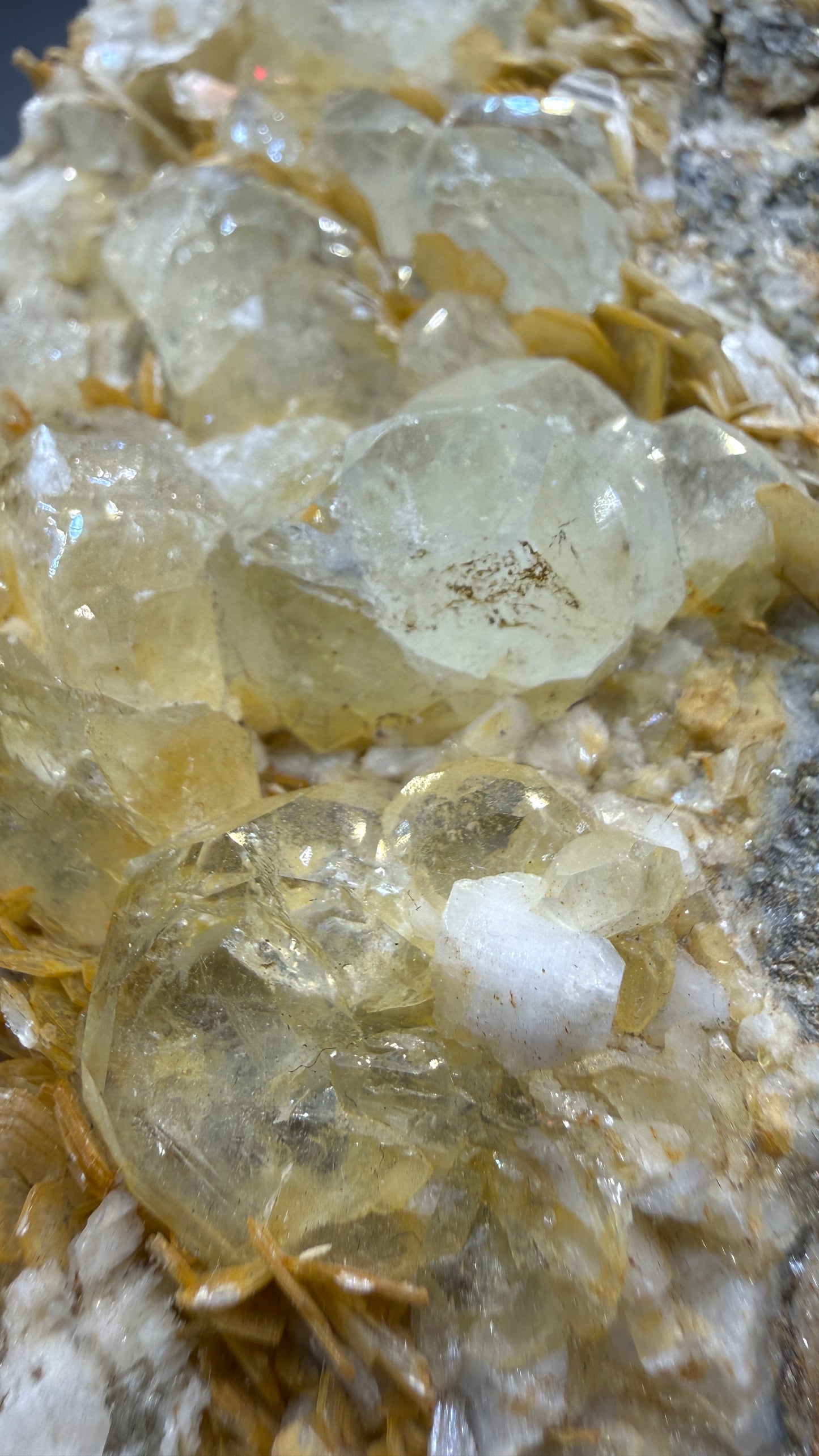 Aquamarine, Muscovite- Pingwu Beryl Mine, Mt Xuebaoding, Mianyang, Sichuan, China