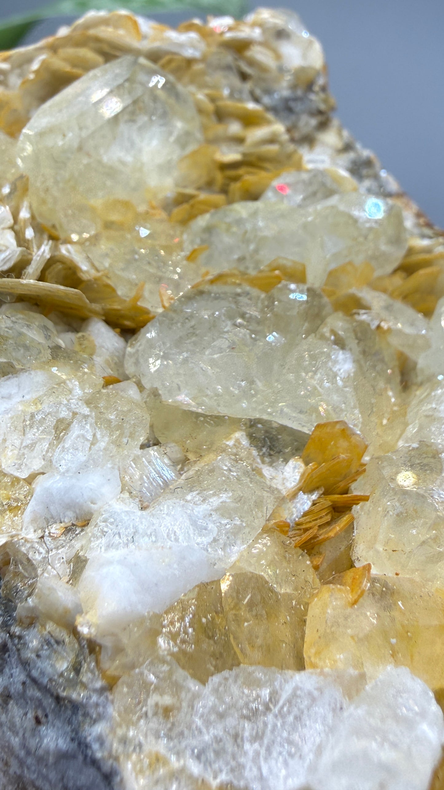 Aquamarine, Muscovite- Pingwu Beryl Mine, Mt Xuebaoding, Mianyang, Sichuan, China