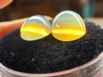 Welo Opal Cabochon Pair: 3.65 ct– 10x8x4mm