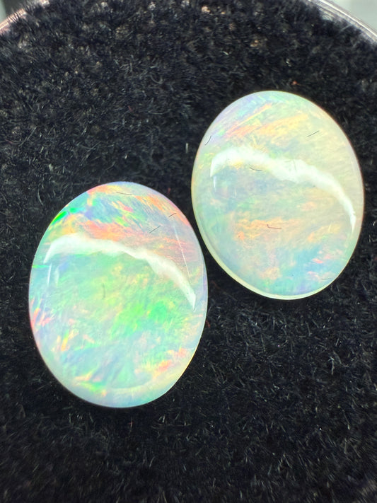 Welo Opal Cabochon Pair: 2.30 ct– 9x7x4mm