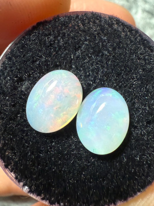 Welo Opal Cabochon Pair: 2.96 ct– 9x7x5mm