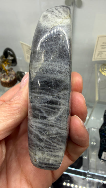 Labradorite Freeform with Rainbow Flash- 3.7" inches