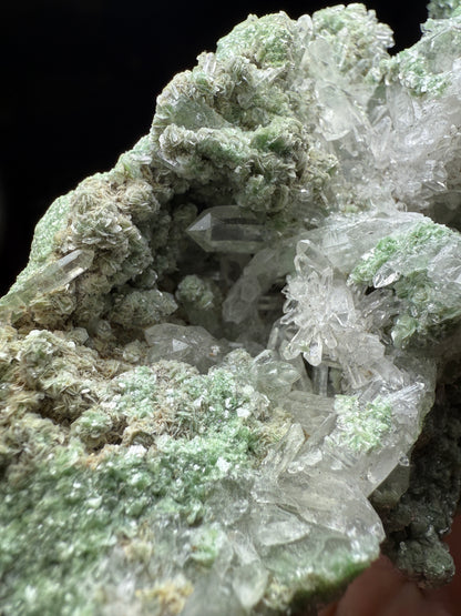 Quartz, Fuchsite- Mundo Nuevo Mine, Huamachuco, La Libertad, Peru