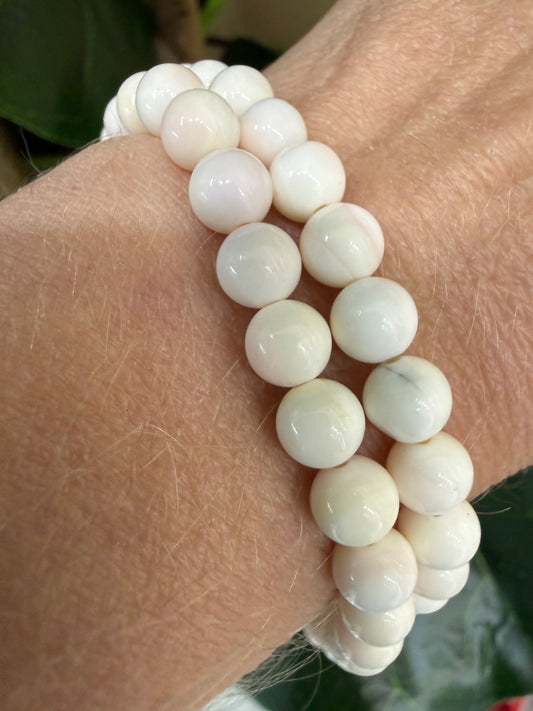 Queen Conch Shell Stretch Bracelet- 6mm Round Smooth 7.5 inches