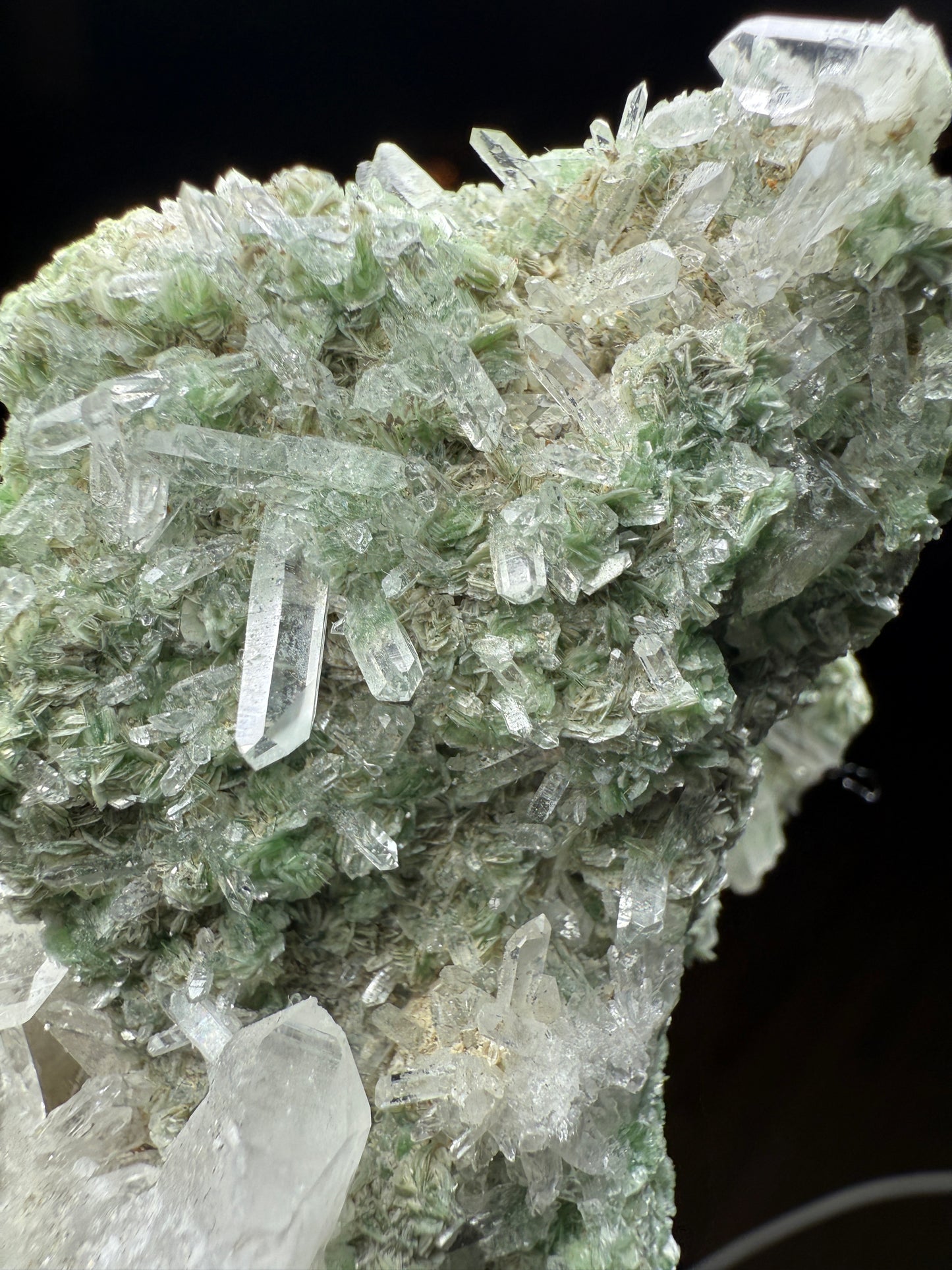 Quartz, Fuchsite- Mundo Nuevo Mine, Huamachuco, La Libertad, Peru