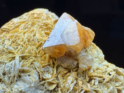 Scheelite, Mica- Pingwu mine, Mount Little Xuebaoding, Sichuan, China