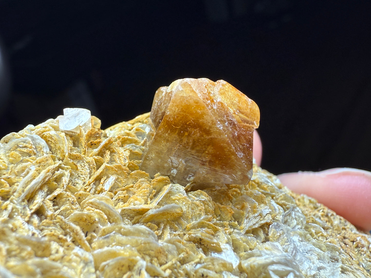 Scheelite, Mica- Pingwu mine, Mount Little Xuebaoding, Sichuan, China