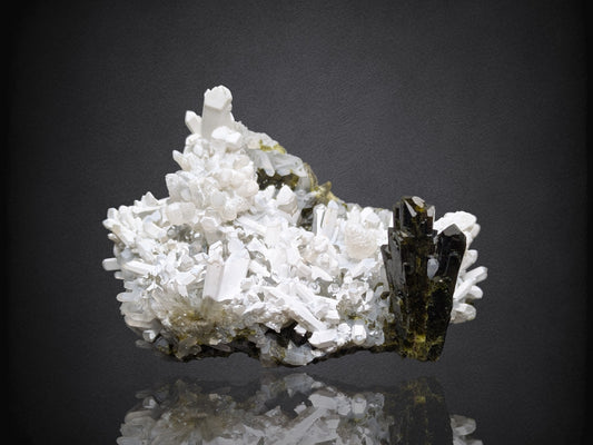 EPIDOTE- La Verde Mine, Gran Chimu Province, Peru