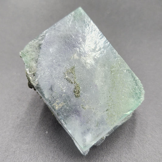 Vibrant Purple Fluorite from the Yaogangxian (YGX) Mine (1″ × 1″ × 1″, 37g)
