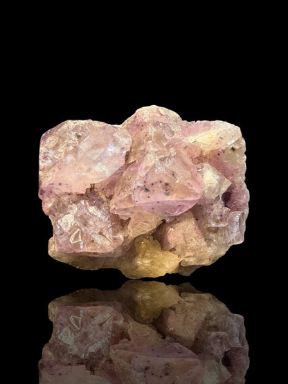 Fluorite - Cave-in-Rock, Hardin County, Illinois, USA
