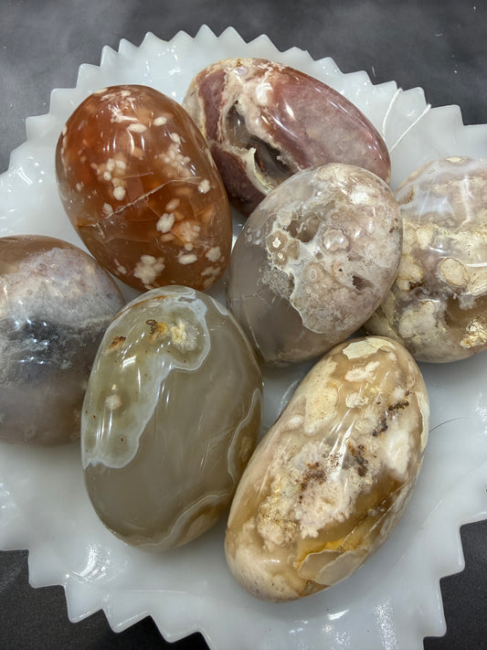 Flower Agate Palm Stones