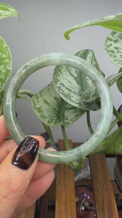 Burmese Jade Bangle – 8mm Wide – 57mm Diameter (Small)