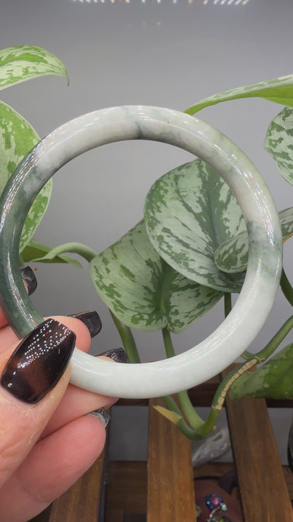 Burmese Jade Bangle – 8mm Wide – 58mm Diameter (Small)