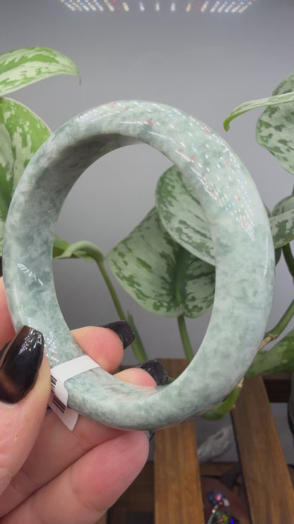 Burmese Jade Bangle – 14mm Wide – 58mm Diameter (Small)