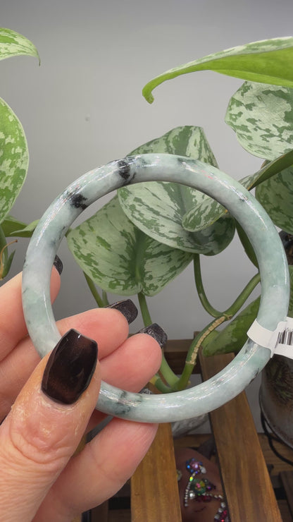 Burmese Jade Bangle – 8mm Wide – 62mm Diameter (Medium/Medium Plus)