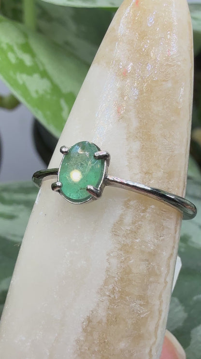 Faceted Emerald Adjustable Ring – .925 Sterling Silver