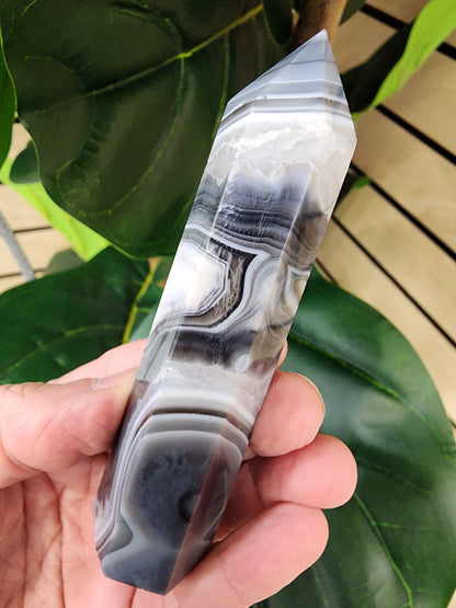 Onyx Tower - 3.9 inches tall